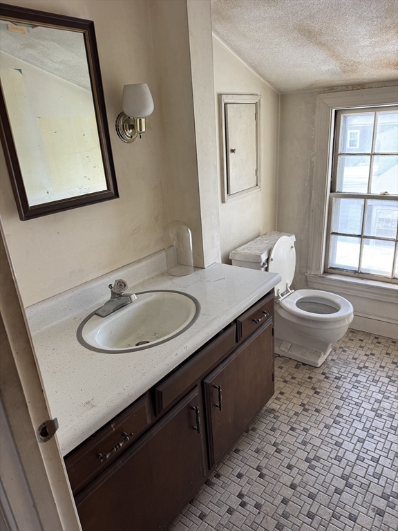 58 Washington Street Stoneham, MA 02180 - Photo 10 of 11