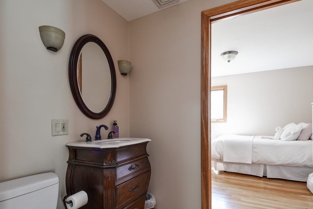 30 Turner Road Holliston, MA 01746 - Photo 20 of 31 Gallery Image 20