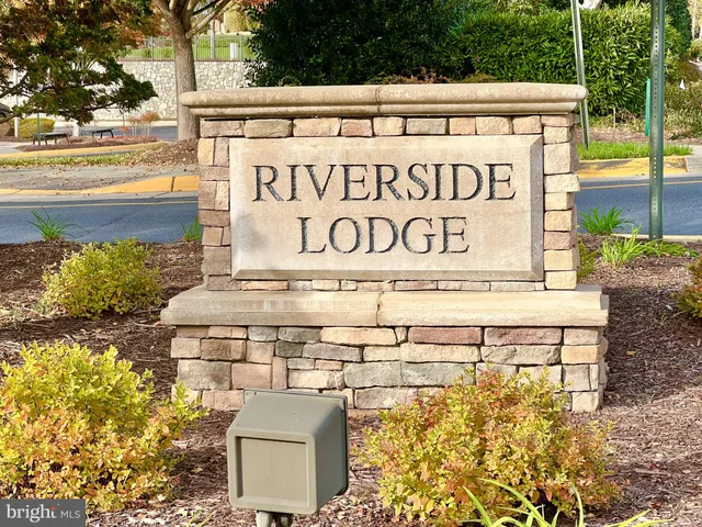 $399,900 | 270 Long Point Drive, Fredericksburg, VA 22406