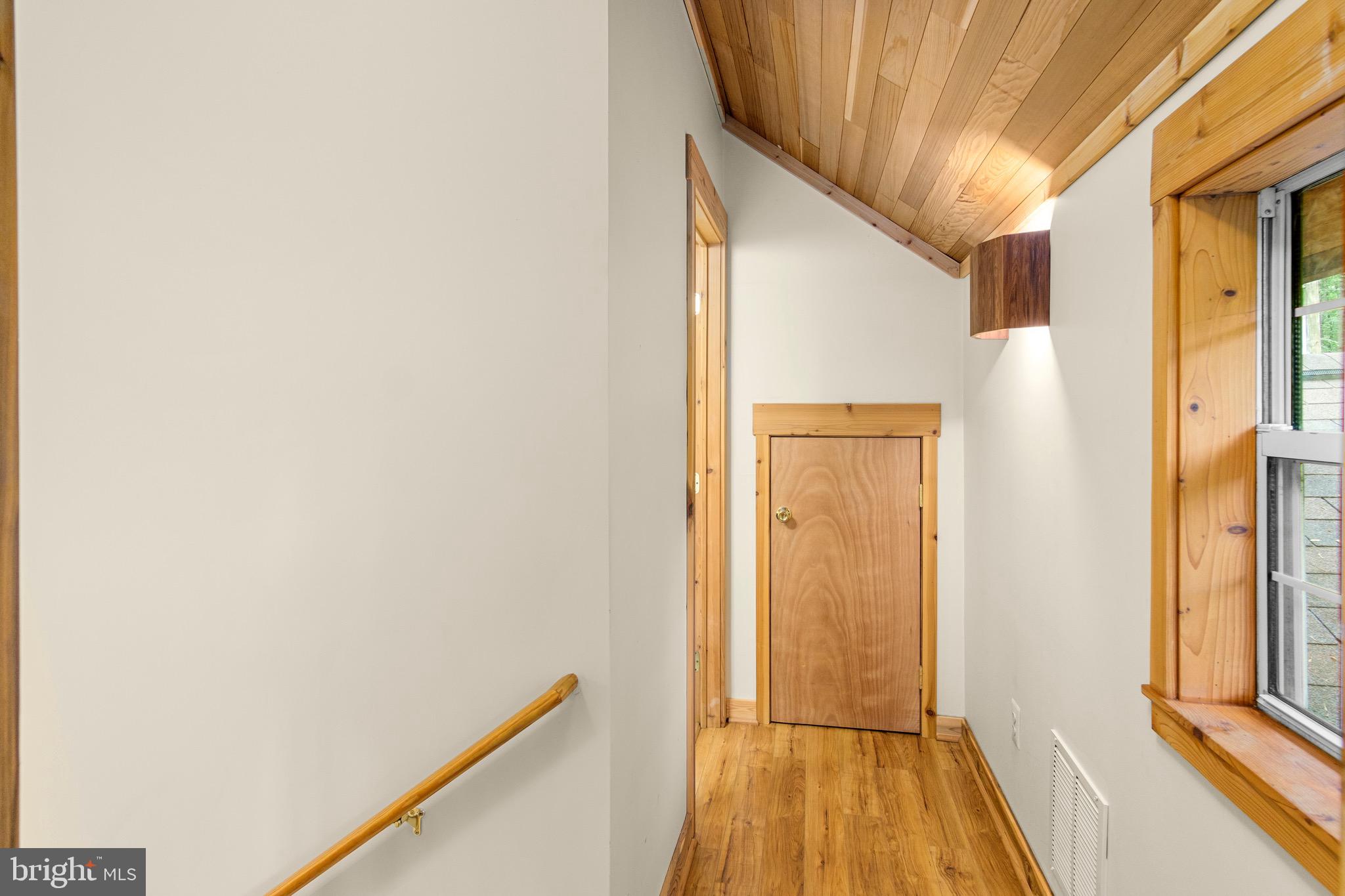 11870 Mente Road Manassas, VA 20112 - Photo 22 of 47 Second Level
