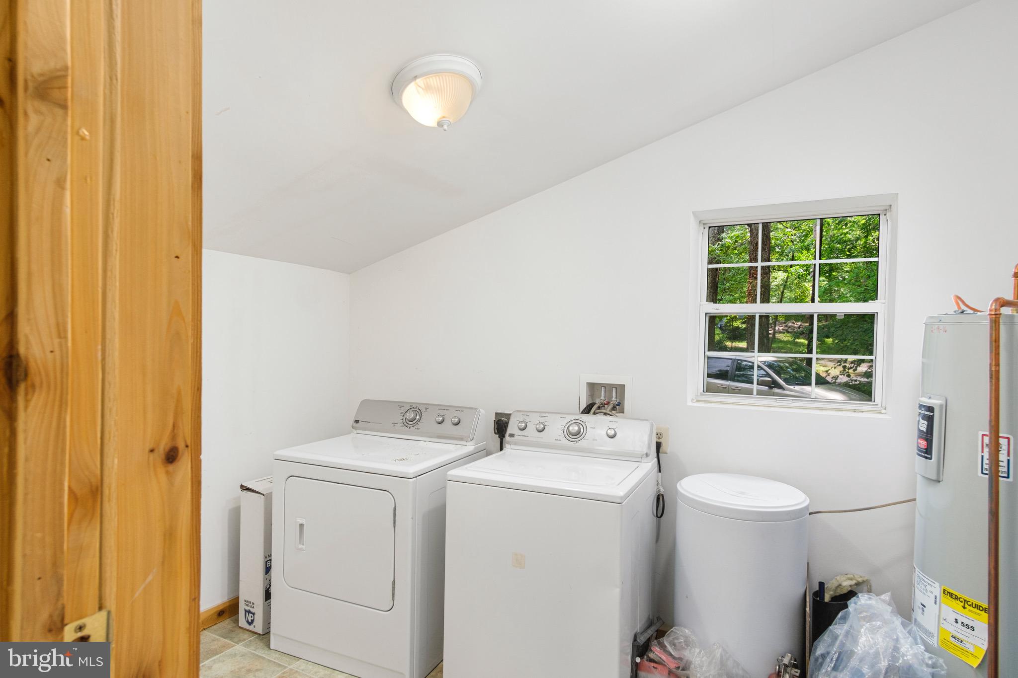 11870 Mente Road Manassas, VA 20112 - Photo 8 of 47 Laundry & Water Filtration Systems Room