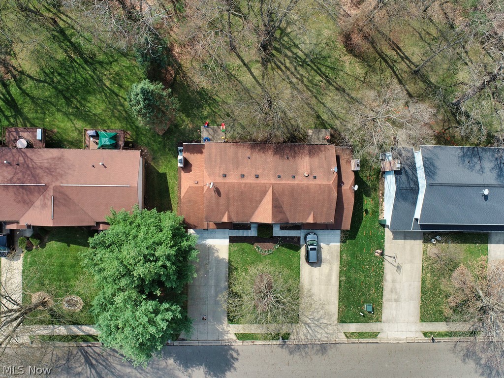 5301 Johnnycake Ridge Northeast Canton, OH 44705 - Photo 4 of 6 Gallery Image 4