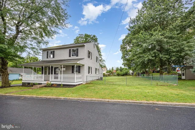 $314,900 | 213 Redwood Street, Harrisburg, PA 17109