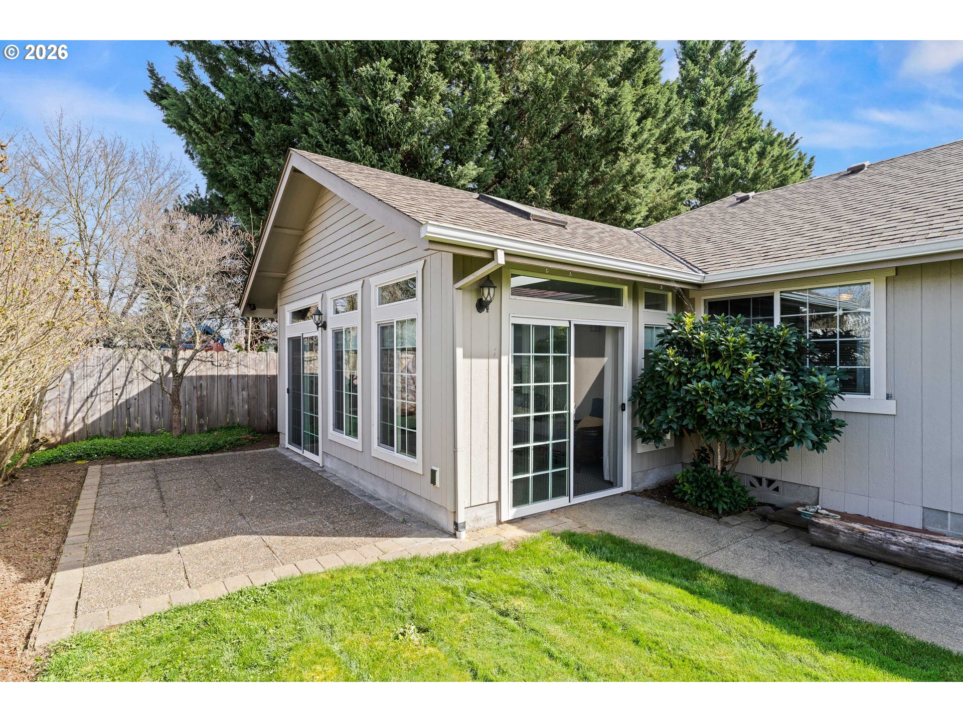 2188 Marie Drive Grants Pass, OR 97526 - Photo 24 of 27 a view of backyard with potted plants and a table
