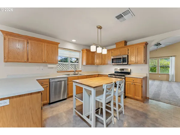 $419,900 | 2188 Marie Drive, Grants Pass, OR 97526