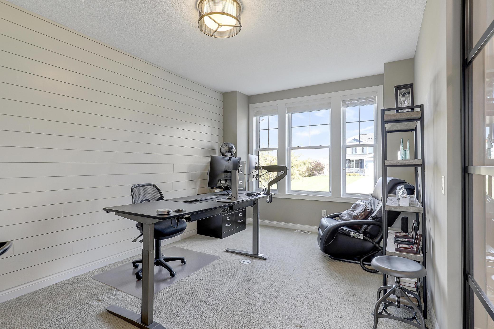16504 Reeder Ridge Eden Prairie, MN 55347 - Photo 16 of 43 Gallery Image 16