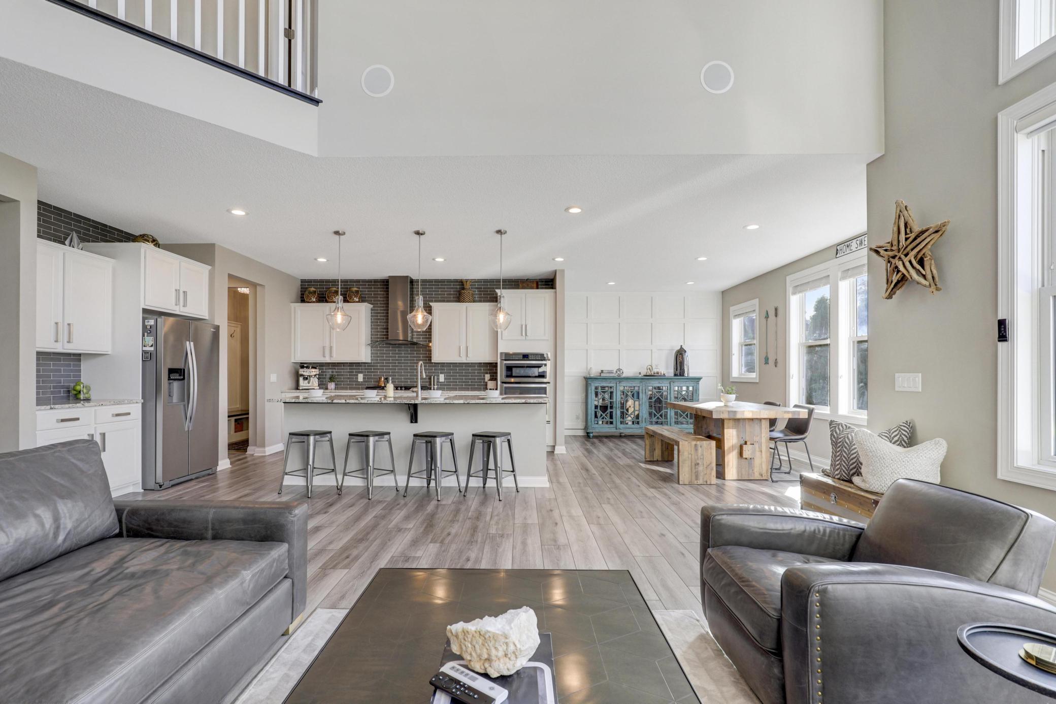 16504 Reeder Ridge Eden Prairie, MN 55347 - Photo 8 of 43 Gallery Image 8