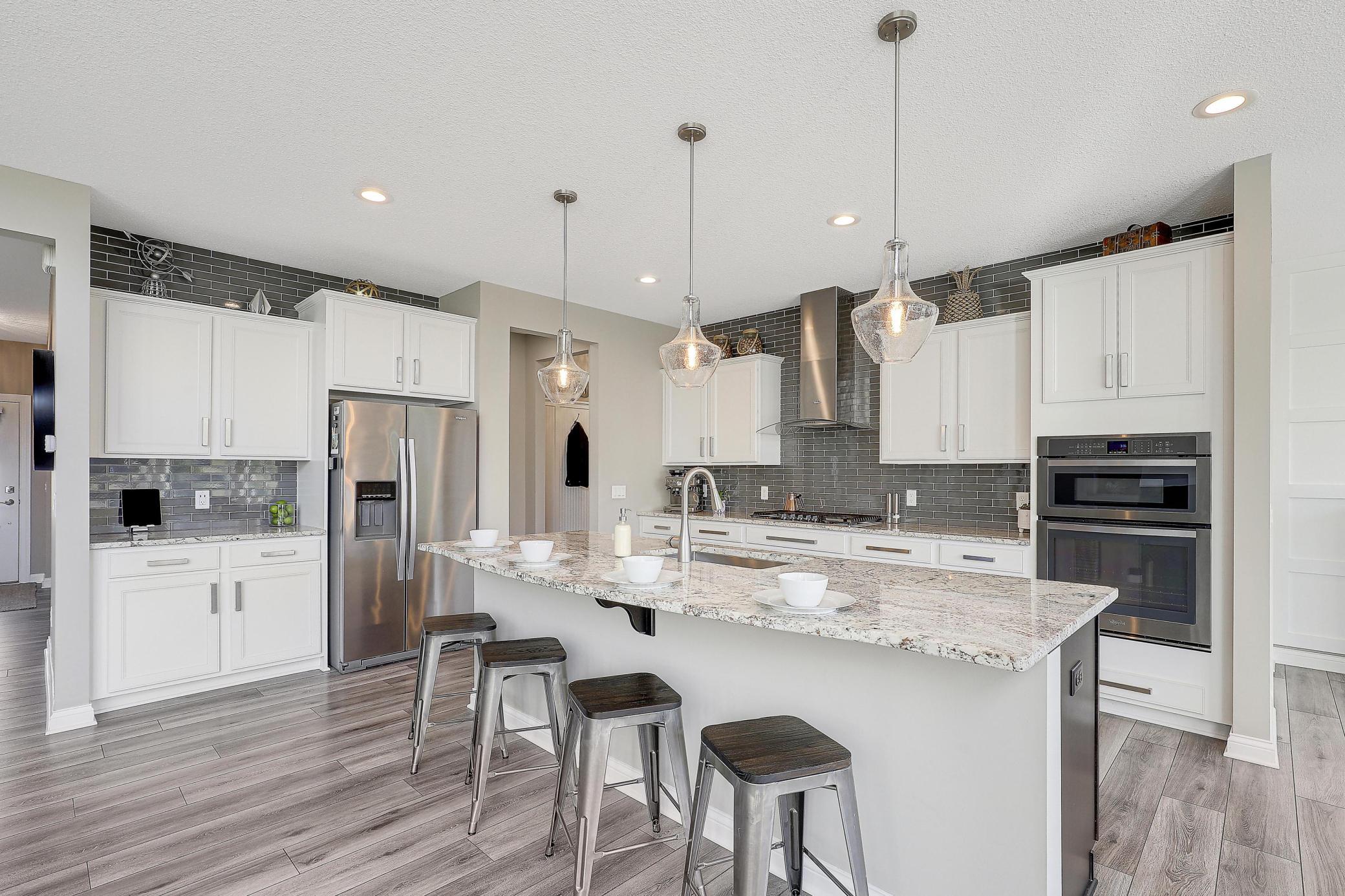 16504 Reeder Ridge Eden Prairie, MN 55347 - Photo 10 of 43 Gallery Image 10