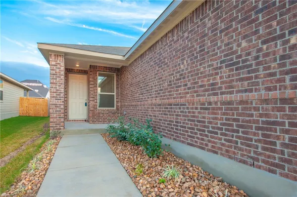 $2,100 | 6400 Wolf Pack Drive, Pflugerville, TX 78660