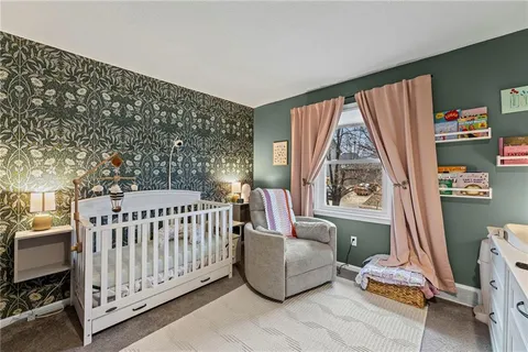 $435,000 | 11716 West 101st Street, Overland Park, KS 66214