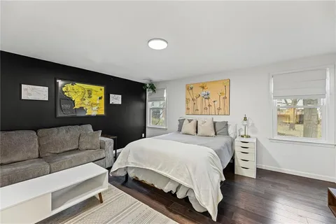 $435,000 | 11716 West 101st Street, Overland Park, KS 66214