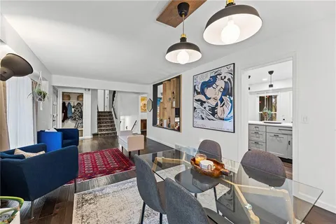 $435,000 | 11716 West 101st Street, Overland Park, KS 66214