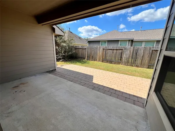 $2,200 | 22407 Stonebridge Crossing Lane, Tomball, TX 77375