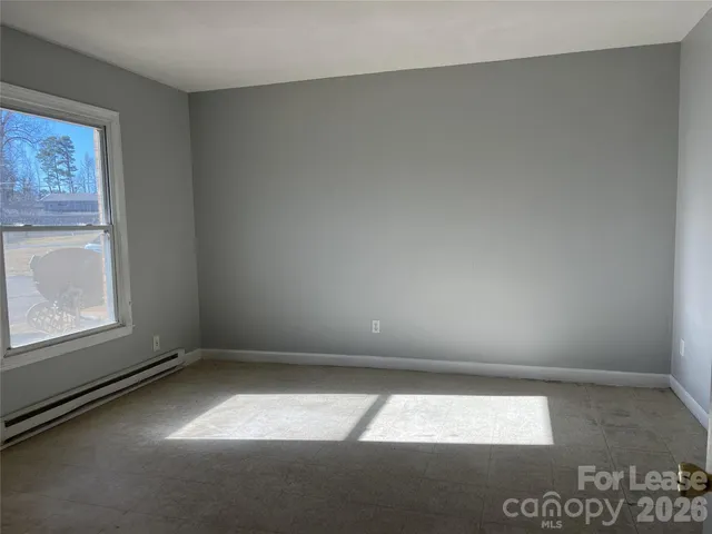 $1,250 | 2667 Dr Carver Road, Unit 3, Charlotte, NC 28208