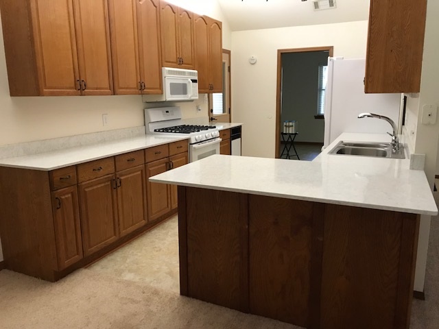 520 Concord Drive Fairhope, AL 36532 - Photo 7 of 12 Kitchen