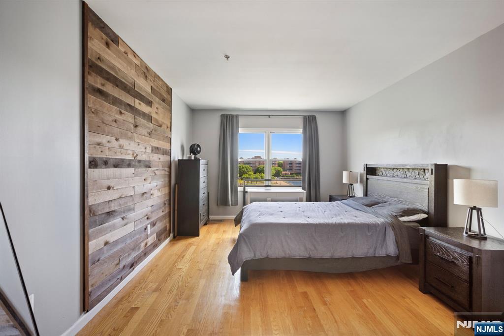 345 The Promenade Edgewater, NJ 07020 - Photo 5 of 16