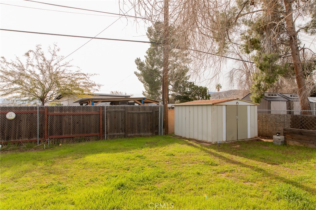 38990 Juniper Tree Road Palmdale, CA 93551 - Photo 12 of 34