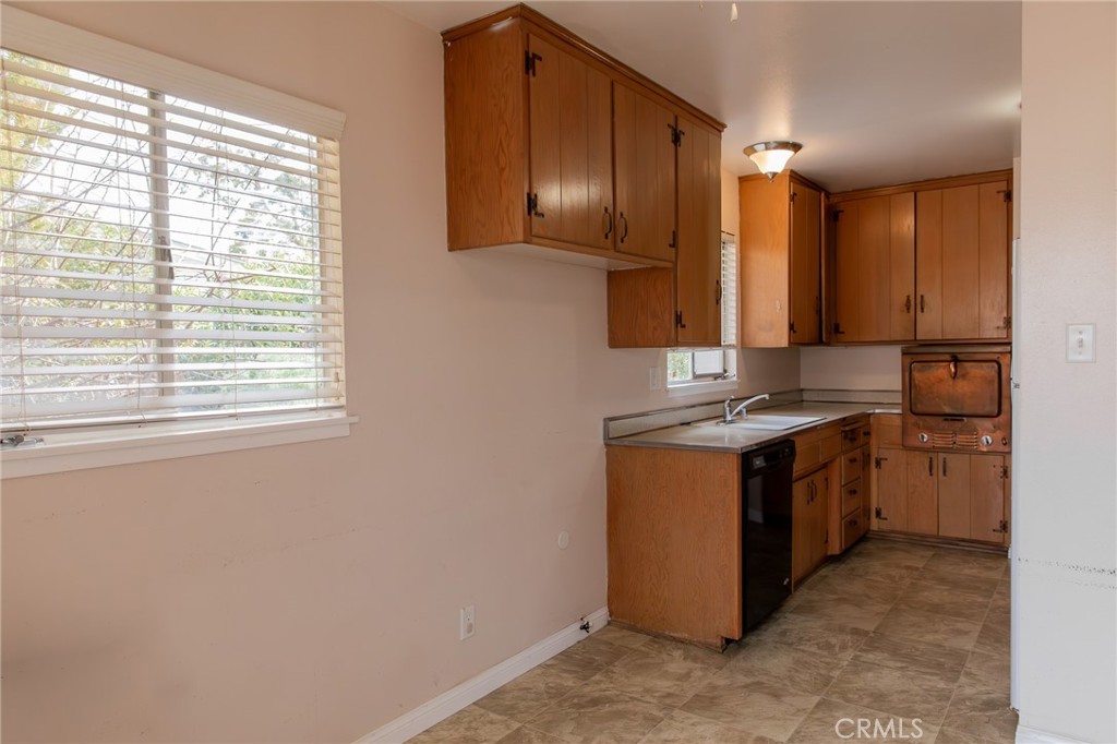38990 Juniper Tree Road Palmdale, CA 93551 - Photo 16 of 34