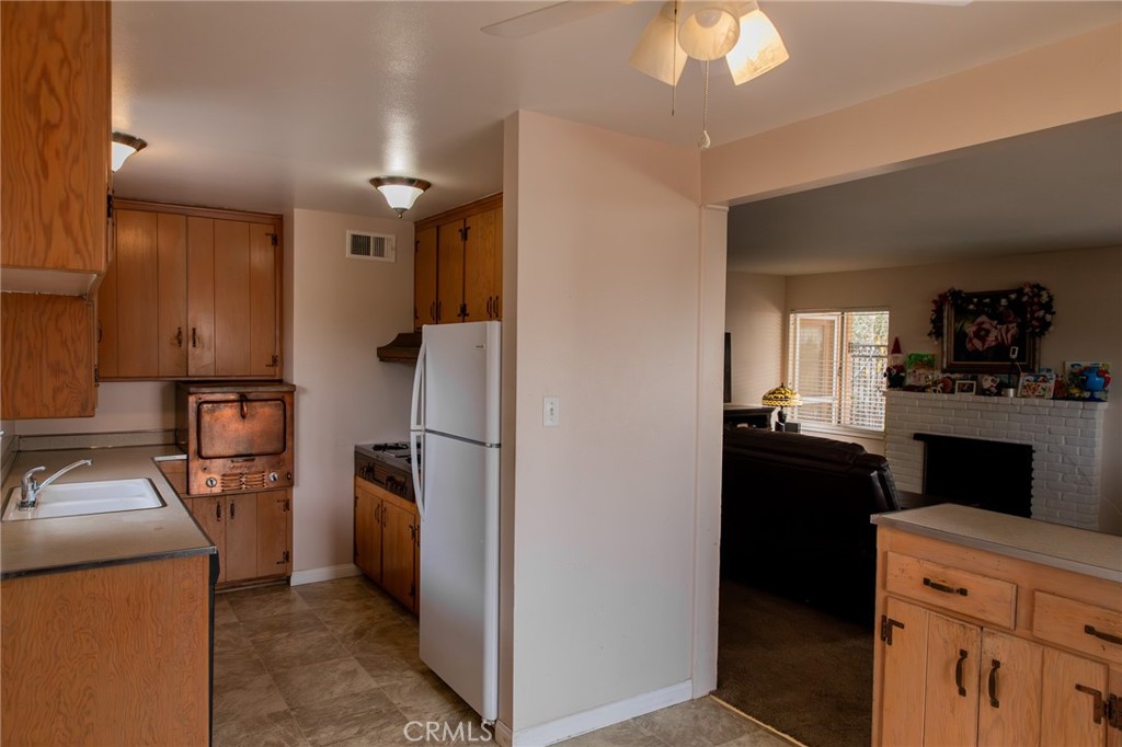 38990 Juniper Tree Road Palmdale, CA 93551 - Photo 17 of 34