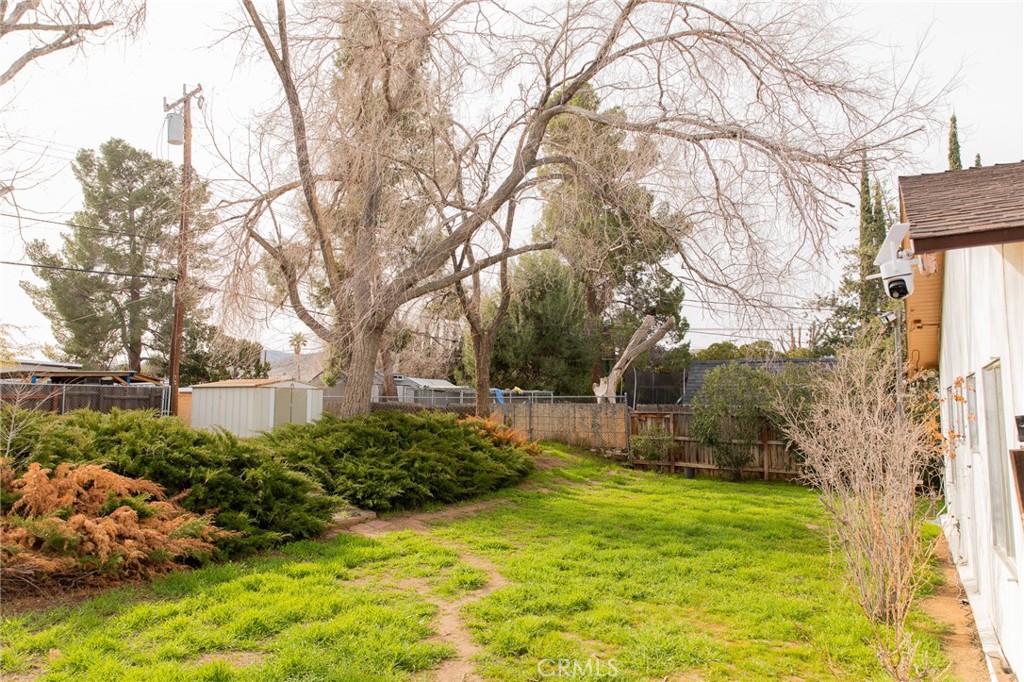 38990 Juniper Tree Road Palmdale, CA 93551 - Photo 9 of 34