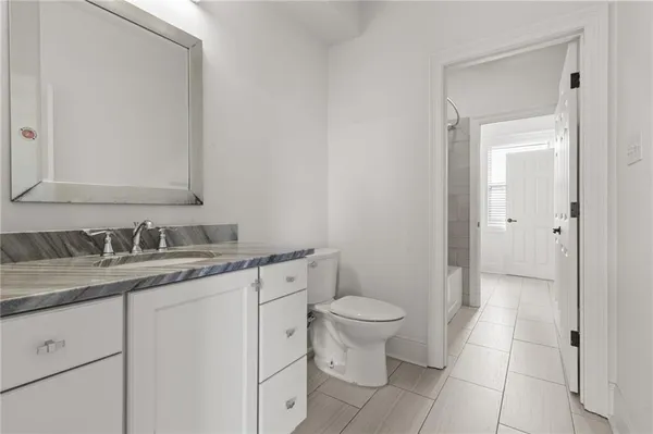 $545,000 | 2 Harbour Town Court, New Orleans, LA 70131