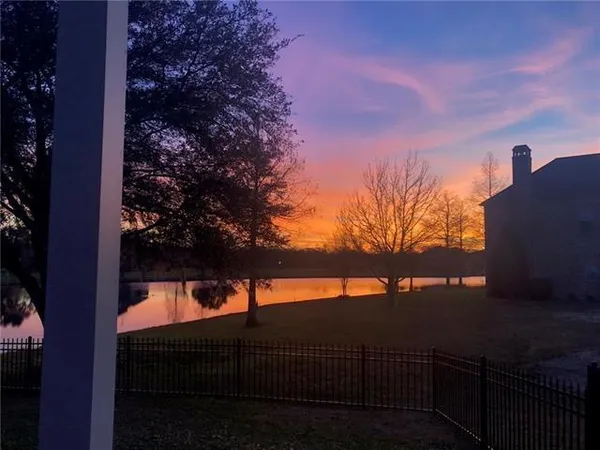$545,000 | 2 Harbour Town Court, New Orleans, LA 70131