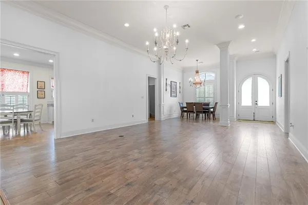 $545,000 | 2 Harbour Town Court, New Orleans, LA 70131