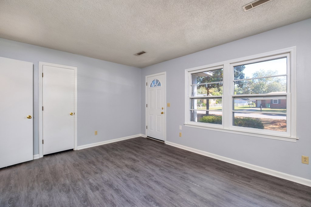 918 Clay Street Sumter, SC 29154 - Photo 6 of 24