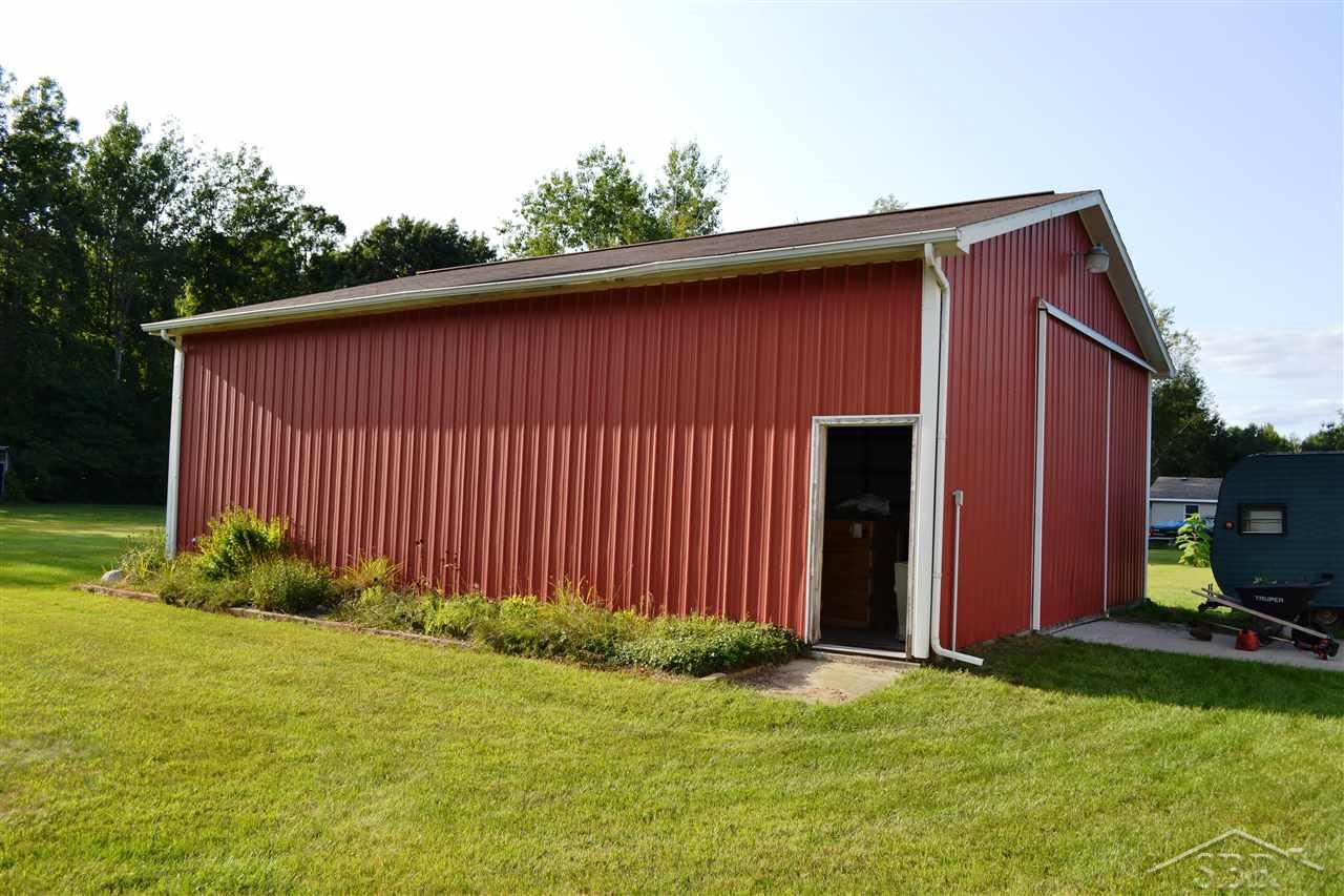 13400 Bueche Road Montrose, MI 48457 - Photo 14 of 49 31329463-13.JPG