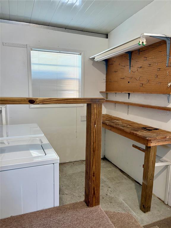 440 Denice Drive Seminole, FL 33772 - Photo 17 of 40 a utility room with dryer and washer