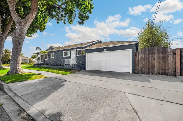 $1,165,000 | 4655 Coldbrook Avenue, Lakewood, CA 90713