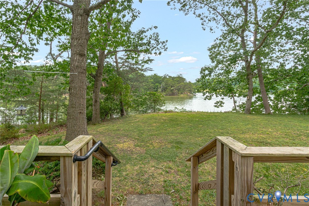 142 Bridge Lane Reedville, VA 22539 - Photo 50 of 56 a view of a garden with plants