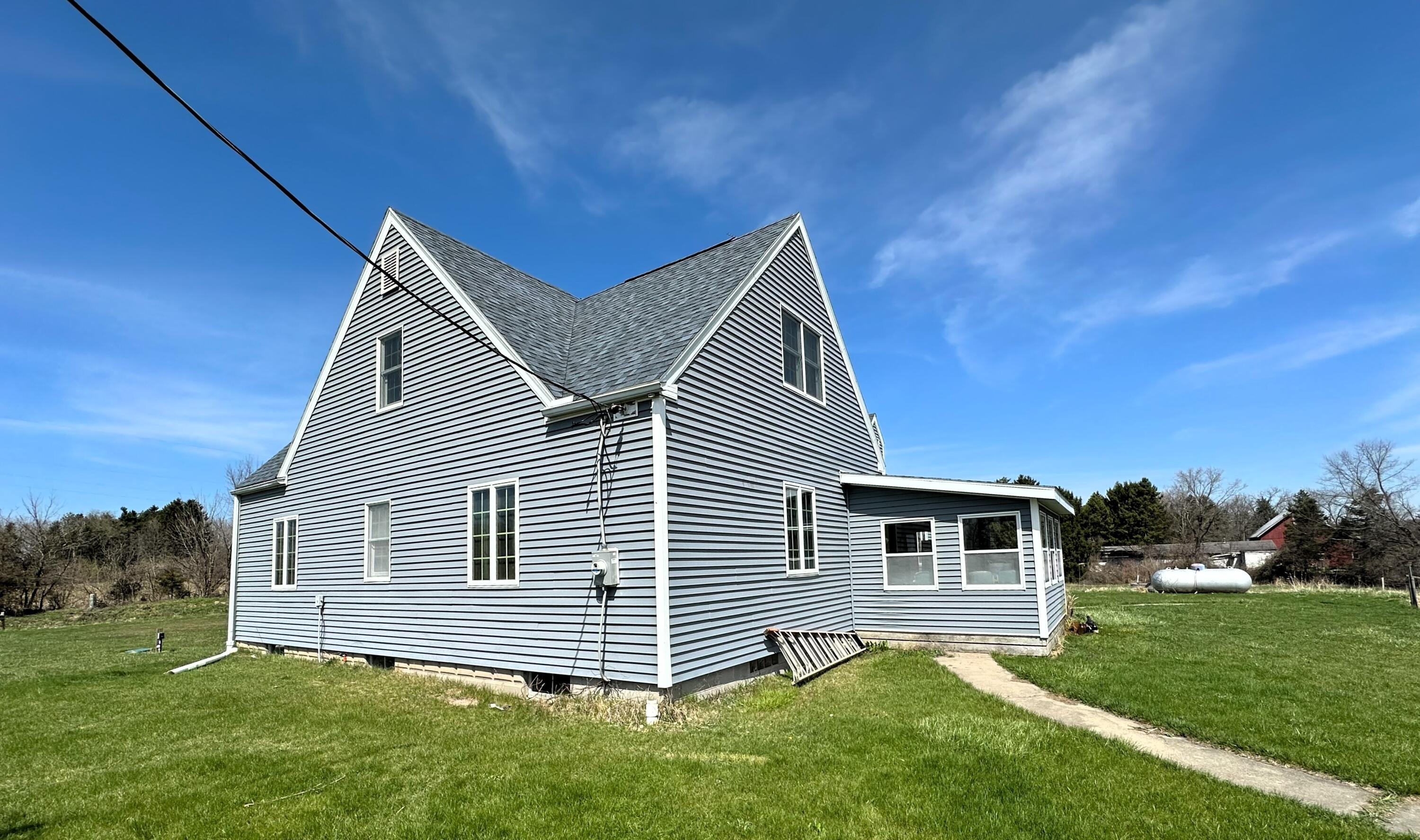 4887 Riverside Road Coloma, MI 49038 - Photo 6 of 12 IMG_4465