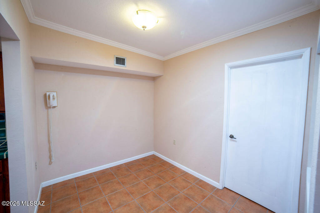 1595 North Rio Mayo Green Valley, AZ 85614 - Photo 10 of 24 Bonus Room off Kitchen