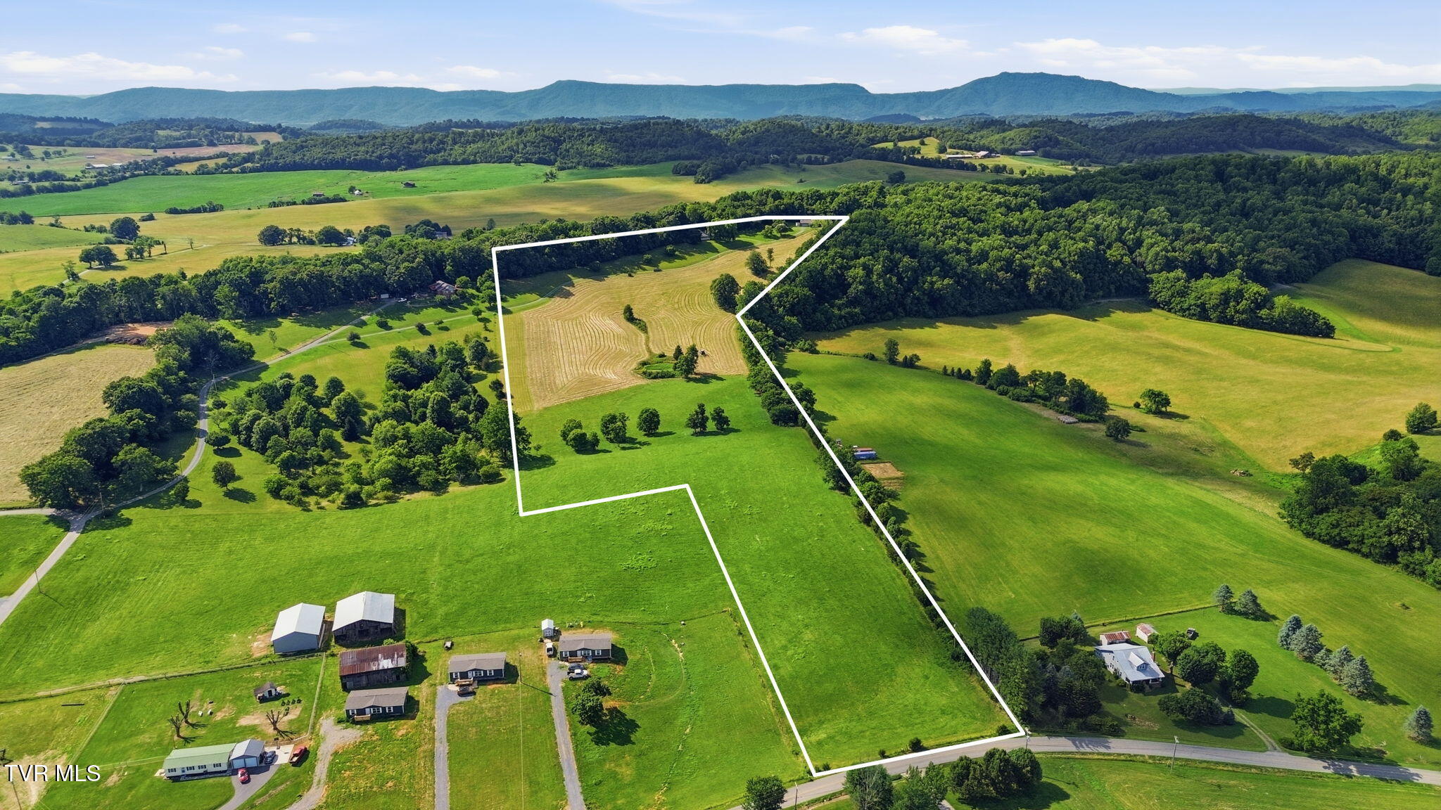 188-192 Armstrong Road Limestone, TN 37681 - Photo 2 of 69 1-web-or-mls-68c017d0-c194-462c-961a-138