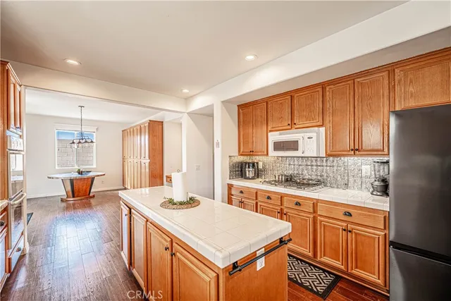 $490,000 | 12209 Martinique Street, Victorville, CA 92392