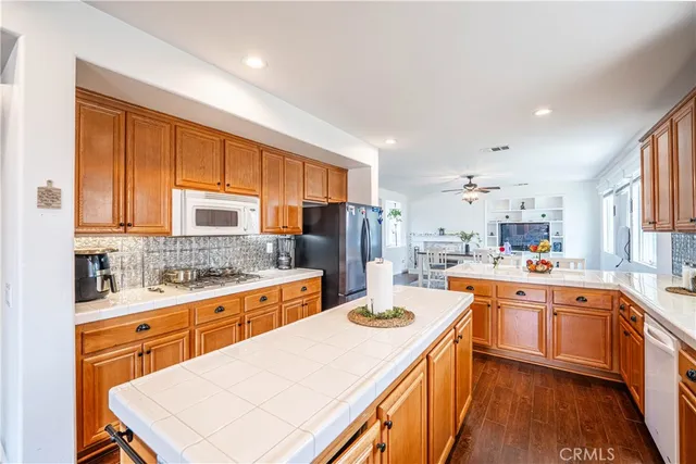 $490,000 | 12209 Martinique Street, Victorville, CA 92392