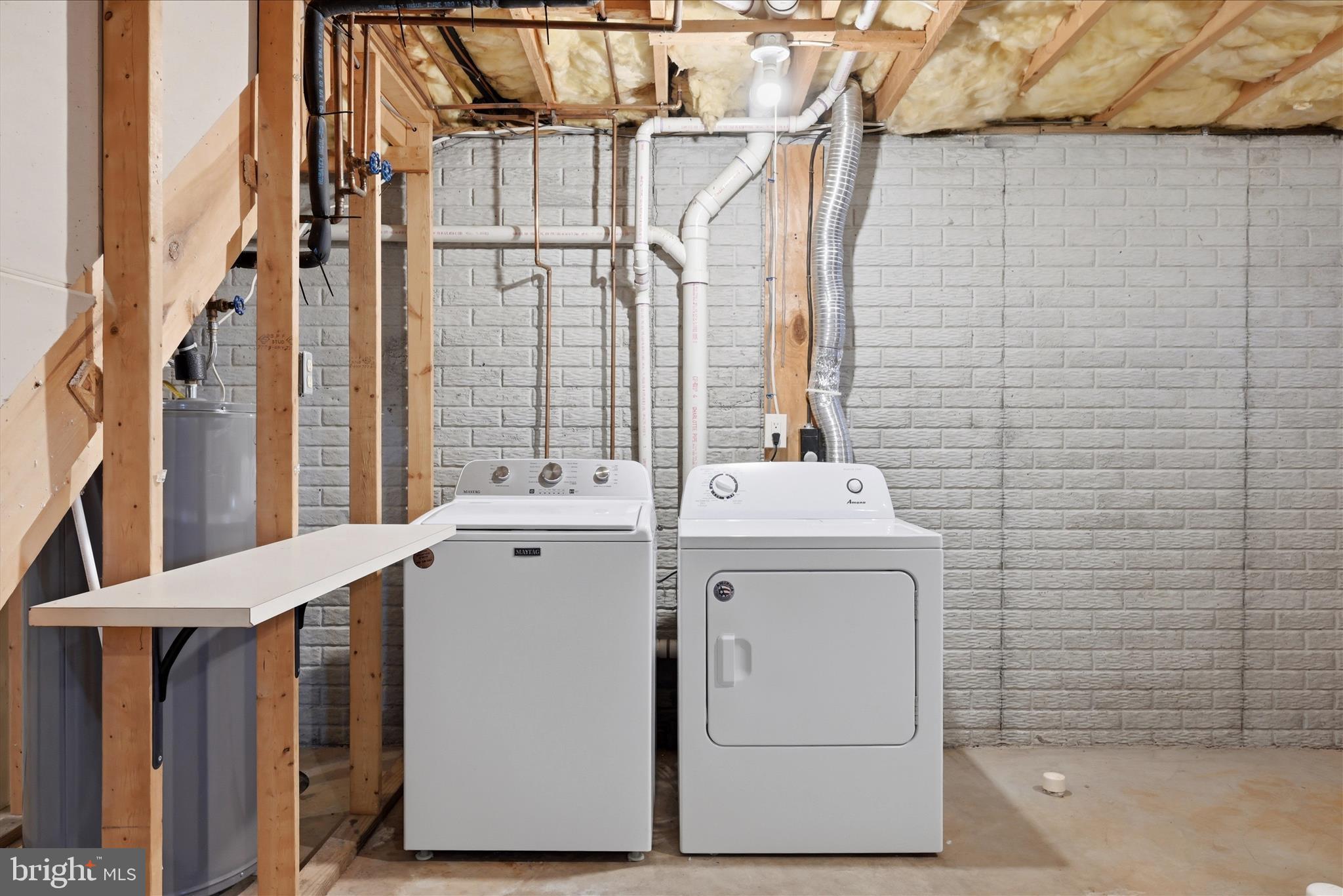 502 East 6th Avenue Ranson, WV 25438 - Photo 32 of 40 a utility room with dryer and washer