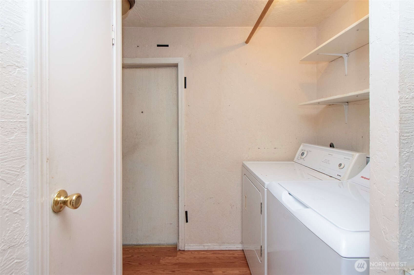 90 Baywood Village Road, Unit 34 Sequim, WA 98382 - Photo 33 of 40 a utility room with dryer and washer