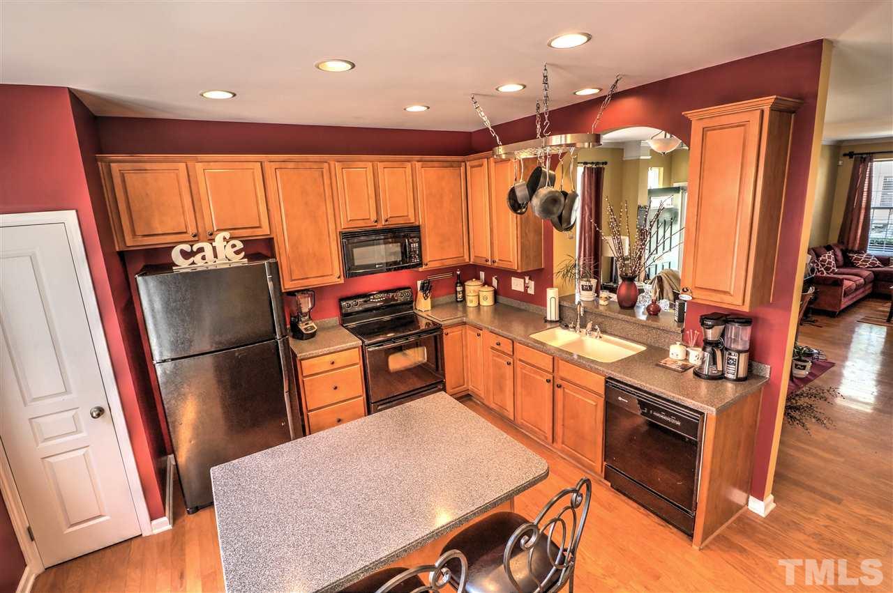 7885 Spungold Street Raleigh, NC 27617 - Photo 7 of 19