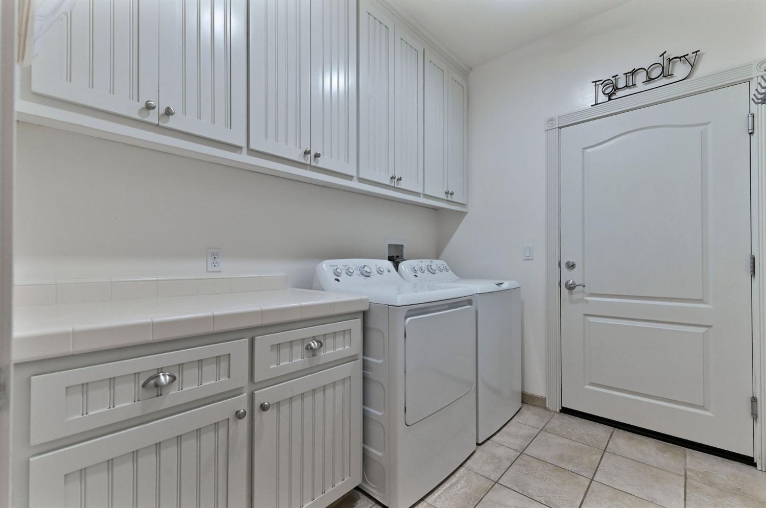 511 Surrey Lane Murphys, CA 95247 - Photo 38 of 97