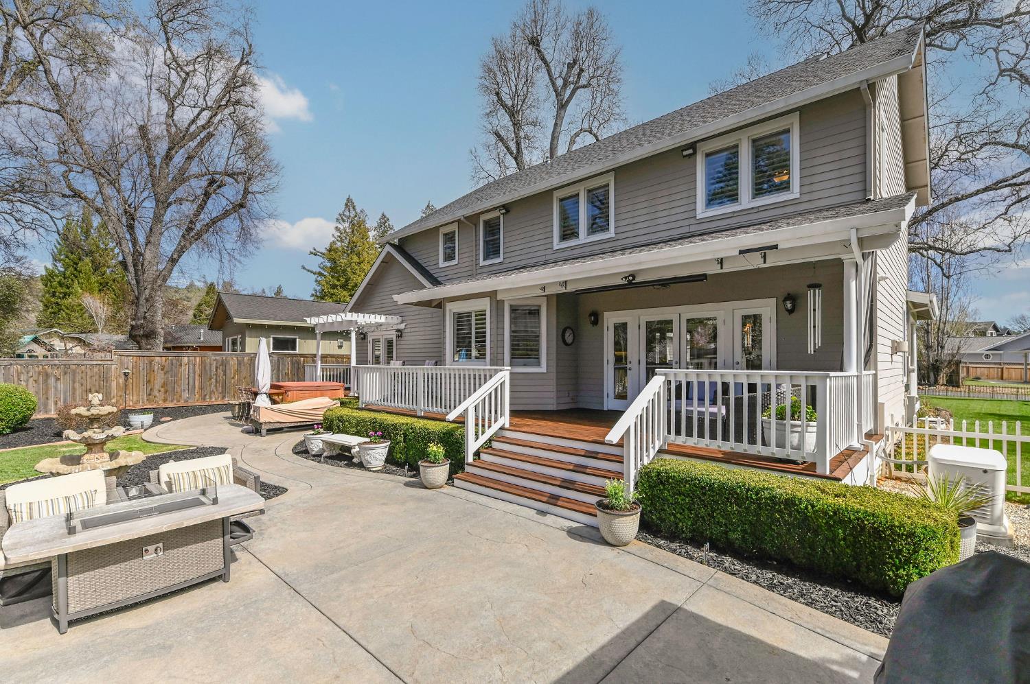 511 Surrey Lane Murphys, CA 95247 - Photo 68 of 97 a view of a house with a couches in a patio