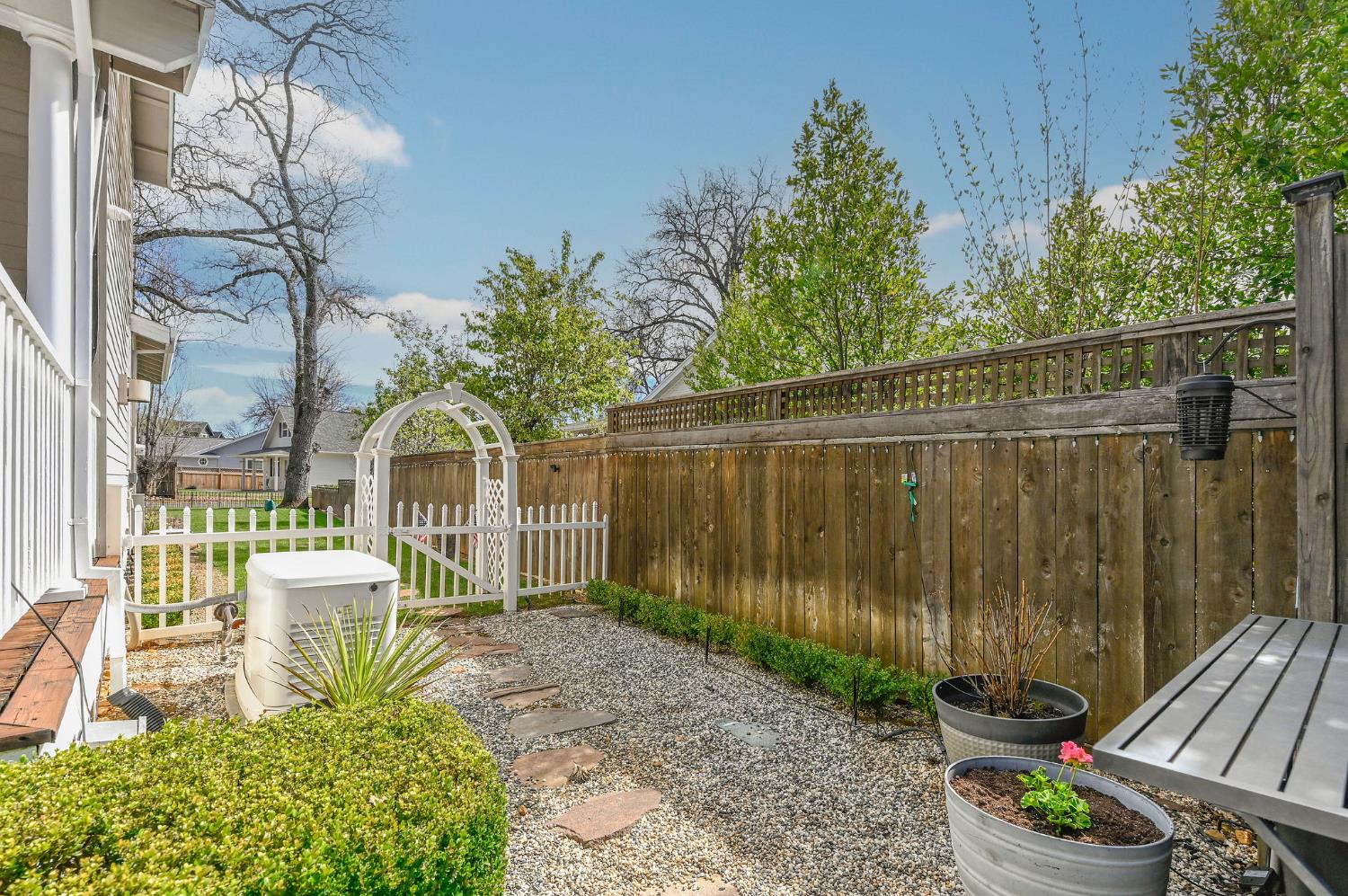 511 Surrey Lane Murphys, CA 95247 - Photo 69 of 97 a view of a chair and table in backyard of the house