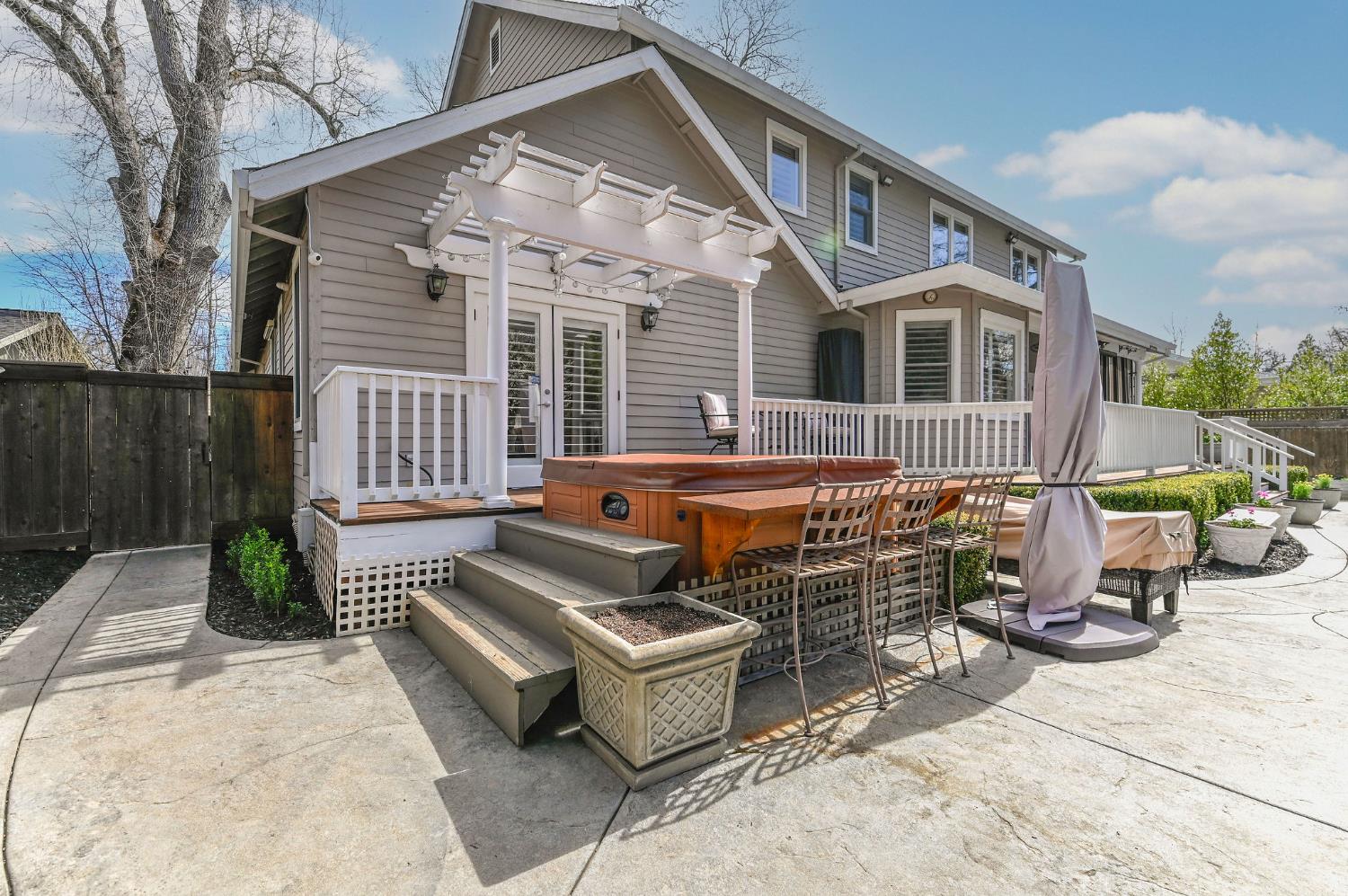 511 Surrey Lane Murphys, CA 95247 - Photo 83 of 97 a backyard of a house with yard and outdoor seating