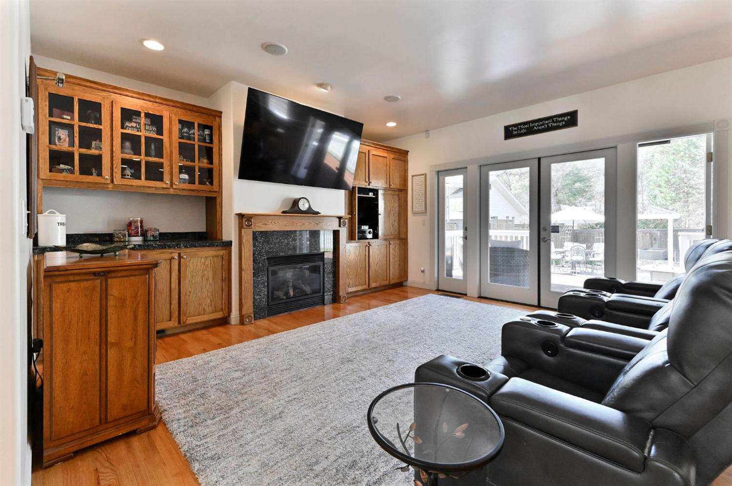 511 Surrey Lane Murphys, CA 95247 - Photo 9 of 97 a living room with furniture and a flat screen tv