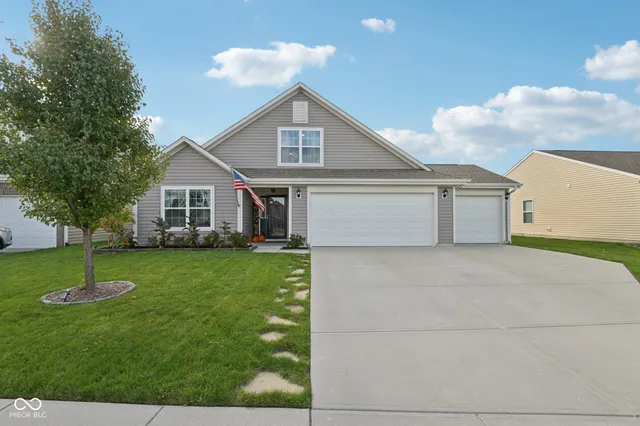 $370,000 | 1343 Crabapple Road, Franklin, IN 46131