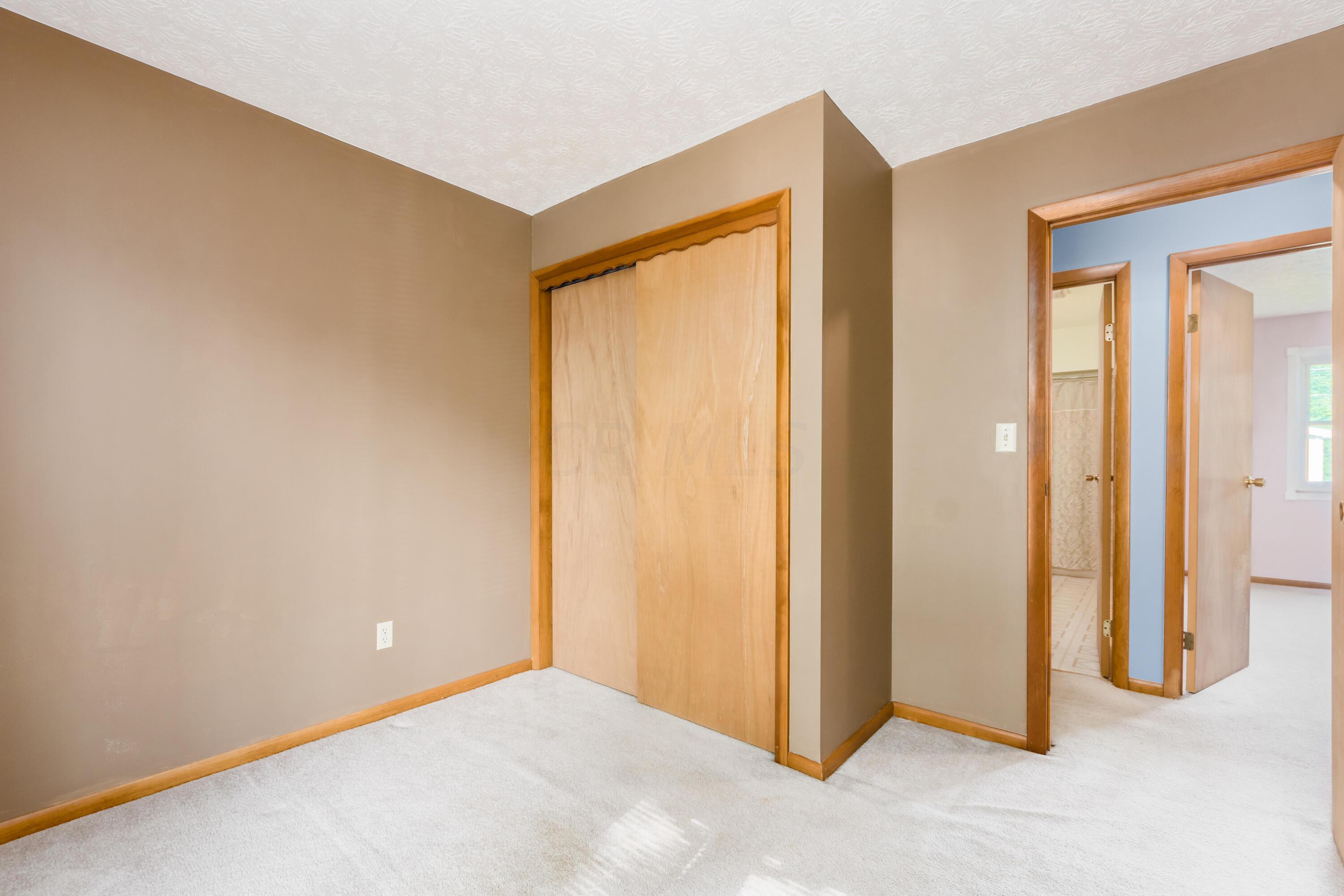 3832 Fergus Road Columbus, OH 43207 - Photo 14 of 45 Z_3832_Fergus_Rd_022
