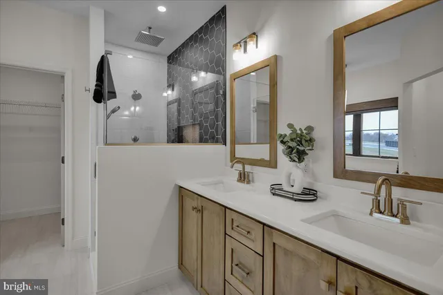 $822,925 | 2000 Rolling Meadow Road, Lebanon, PA 17046