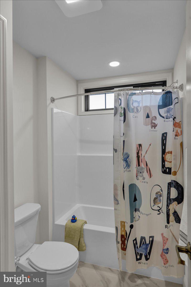 2000 Rolling Meadow Road Lebanon, PA 17046 - Photo 50 of 66 a bathroom with a toilet and a shower