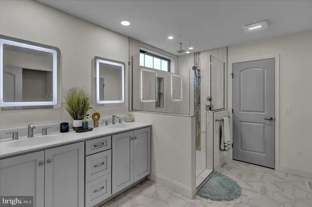 $822,925 | 2000 Rolling Meadow Road, Lebanon, PA 17046